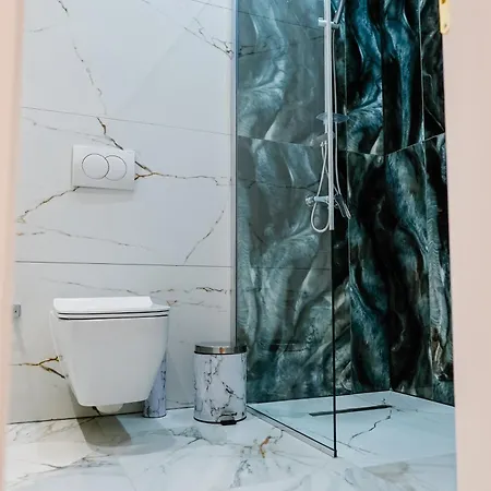 Asimenja's Appartement Gjirokastër